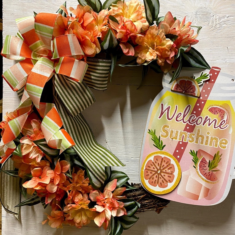 Welcome sunshine wreath